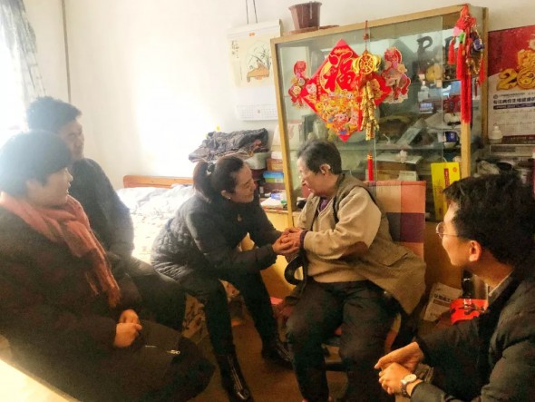 喜迎新年送真情，濃濃關(guān)愛(ài)暖人心——甘肅演藝集團(tuán)歌舞劇院組織開(kāi)展春節(jié)走訪慰問(wèn)老干部、老黨員及困難職工活動(dòng)