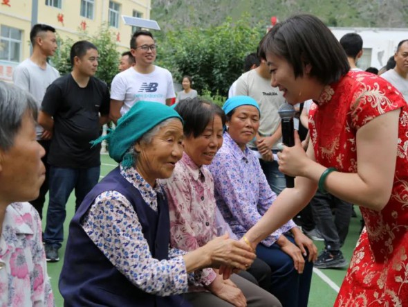 同心協(xié)力，打贏脫貧攻堅戰(zhàn)——甘肅演藝集團歌舞劇院2020年省級政府購買“隴原紅色文藝輕騎兵”公益演出走進舟曲再獲贊譽