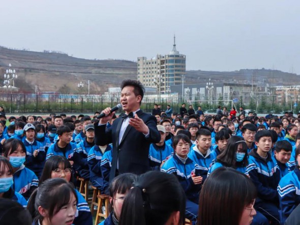 甘肅演藝集團歌舞劇院“慶百年華誕，譜隴原新篇”2021年“我們的中國夢”——文化進萬家暨“隴原紅色文藝輕騎兵”惠民演出在路上