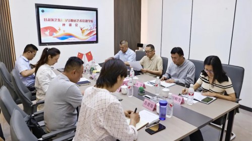 楊焱一行赴甘肅演藝集團藝術(shù)培訓學校調(diào)研