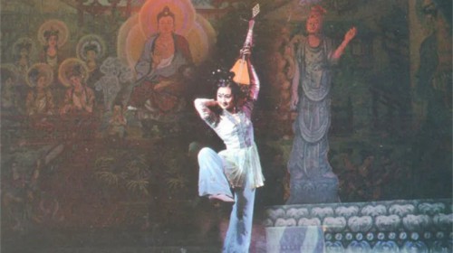 45載花雨紛飛，幾代人的經(jīng)典回憶，中國民族舞劇之最《絲路花雨》今日開票！